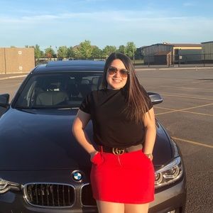 Meet your Posher, Cynthia